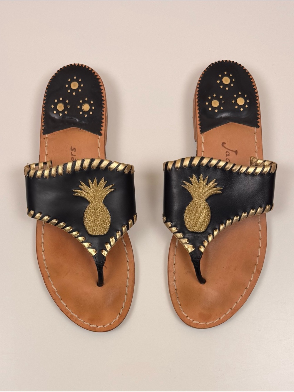 Jack Rogers Black & Gold Pineapple Leather Sandals Thong Flip Flops Women’s 8.5